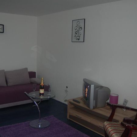 Apartmani Marios Nis Exterior photo